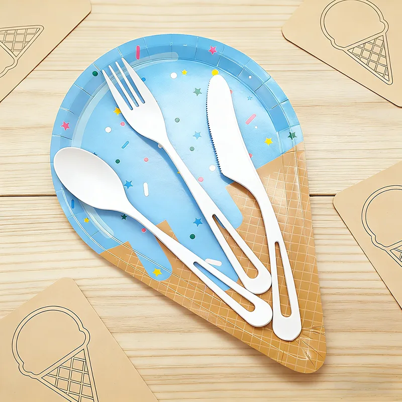 Cubiertos de plástico ecológicos en forma de gota